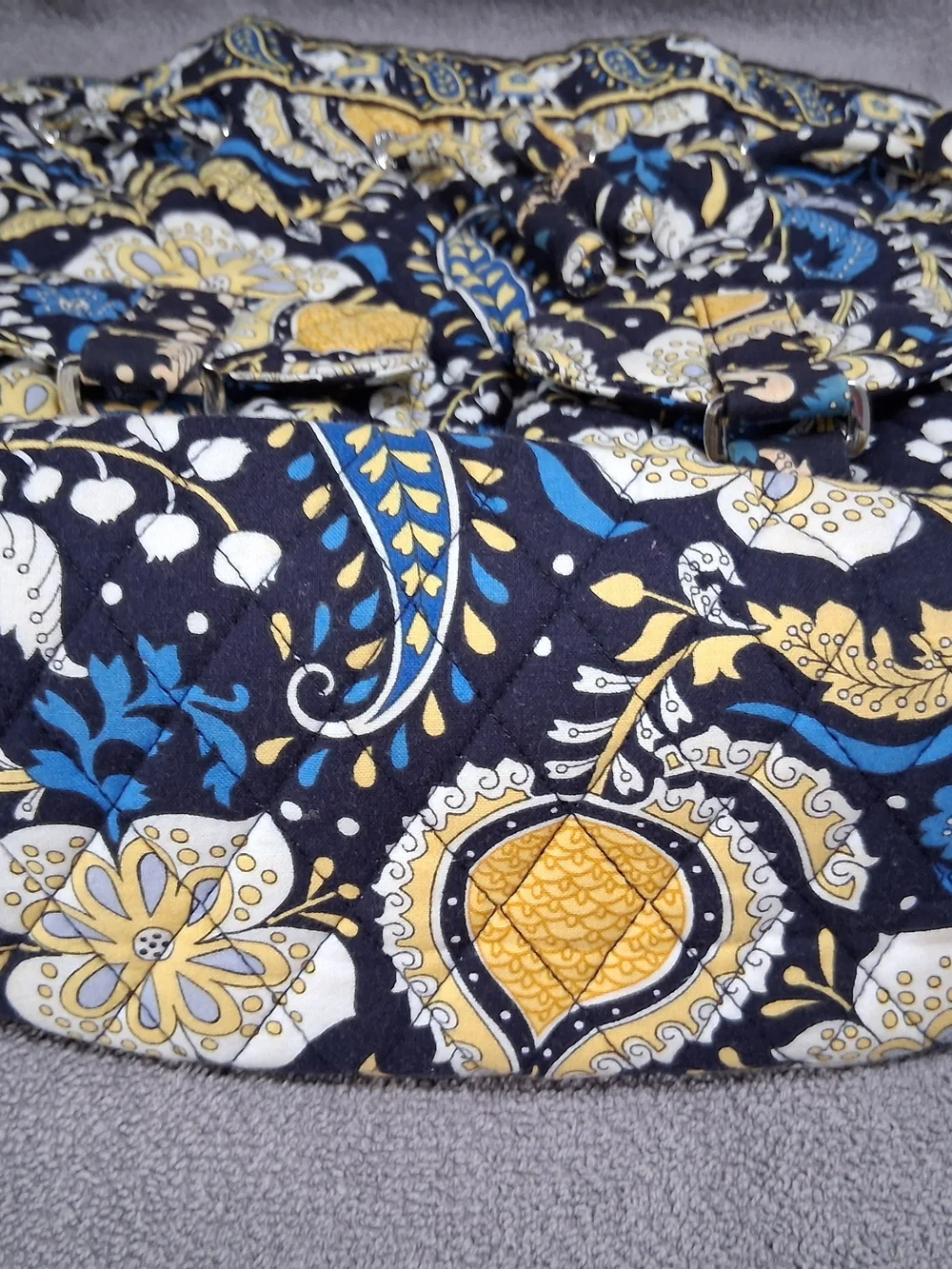 Vera Bradley Ellie Blue & Yellow Elephant Drawstring Crossbody Bag flap pockets - Picture 9 of 11